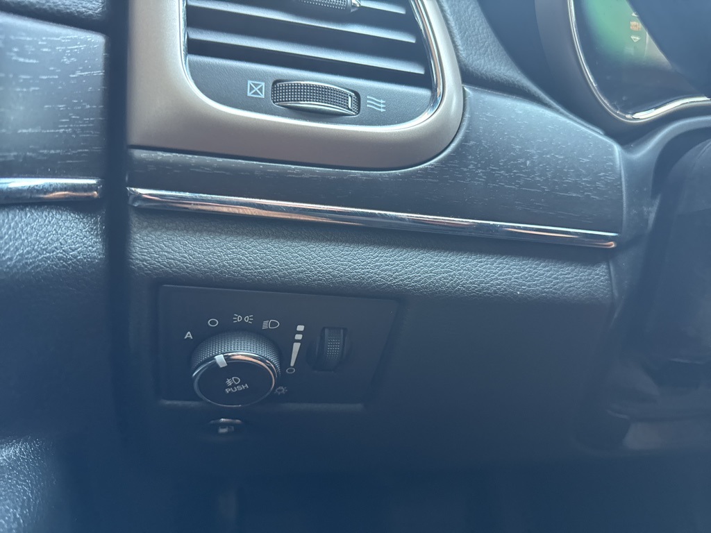 2015 Jeep Grand Cherokee Limited photo 10
