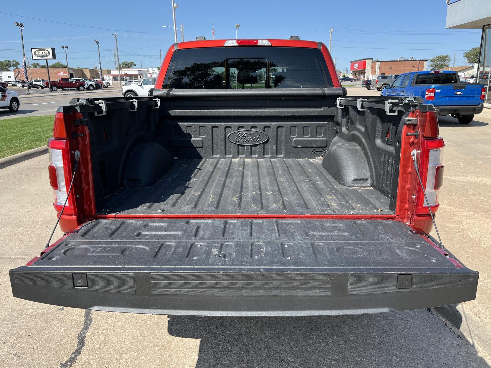 2023 Ford F-150 Lariat photo 9