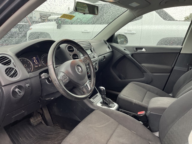 2013 Volkswagen Tiguan S photo 3