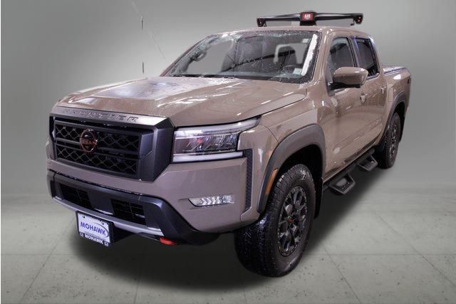 2022 Nissan Frontier PRO-4X's photo