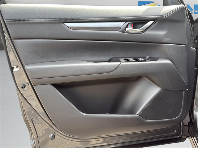2025 Mazda CX-5 2.5 Select photo 29