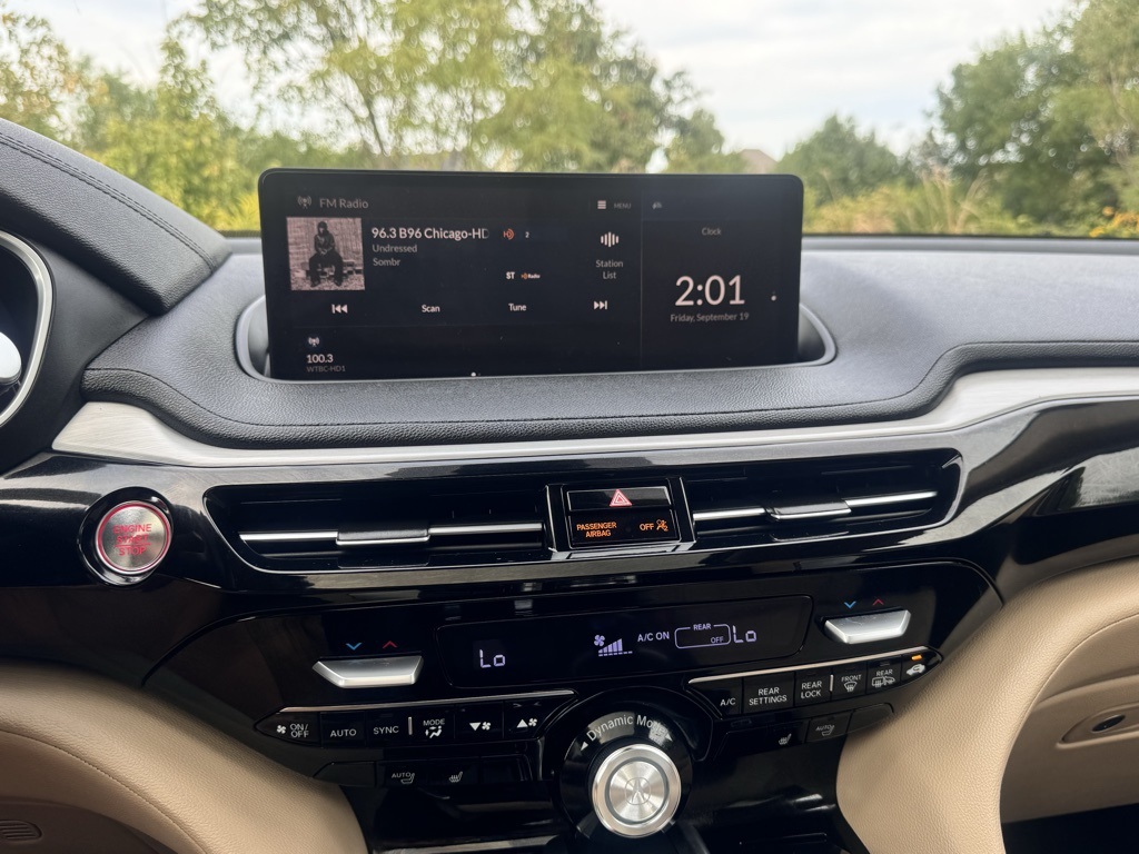 2023 Acura MDX SH-AWD photo 8