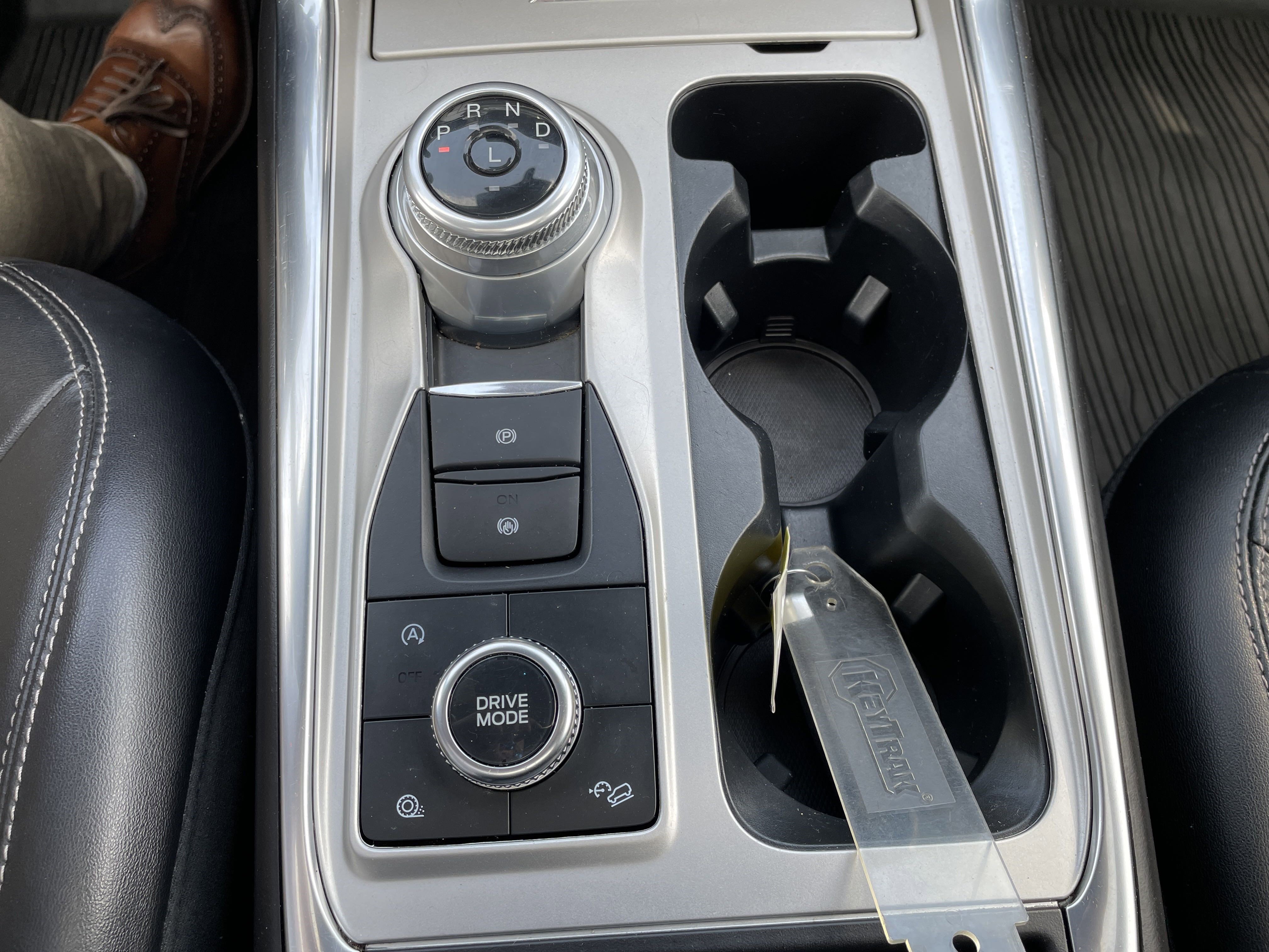 2022 Ford Explorer XLT photo 22