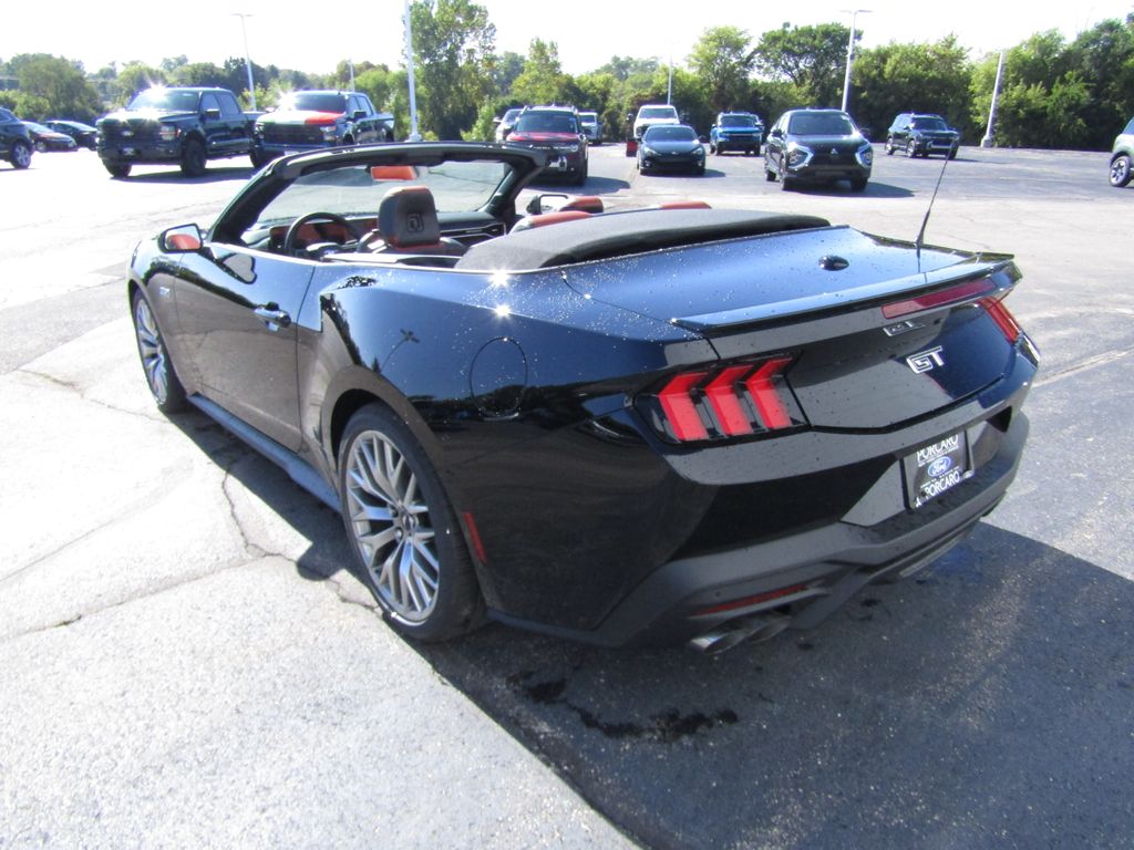 2025 Ford Mustang GT Premium Convertible photo 8