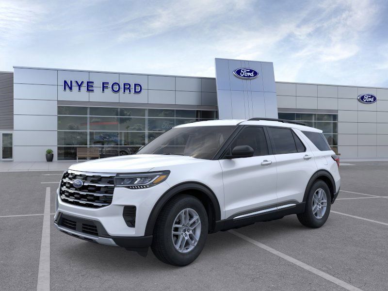 2025 Ford Explorer photo 2