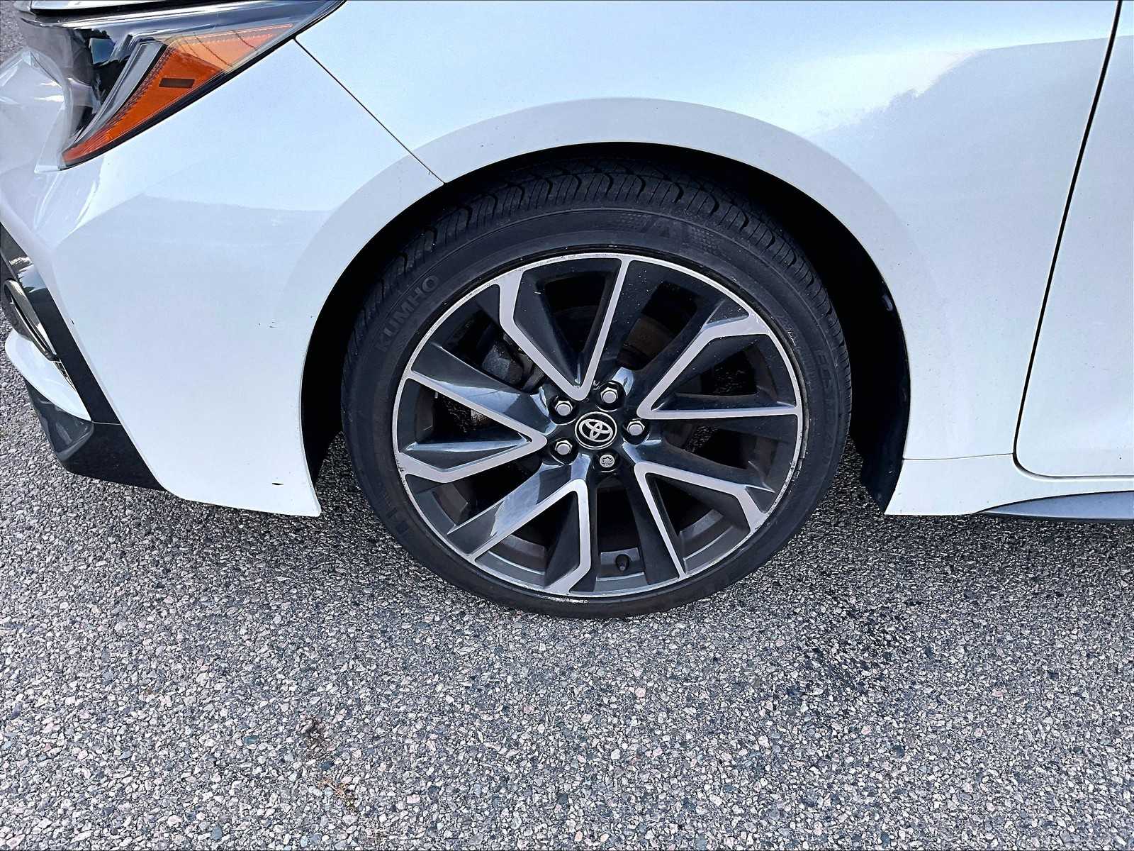 2020 Toyota Corolla SE photo 4