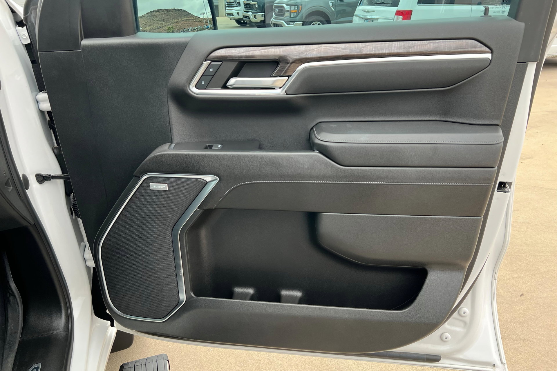 2023 Chevrolet Silverado 1500 LTZ photo 22