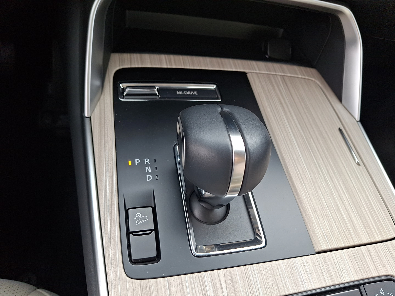 2025 Mazda CX-70 3.3 Turbo Premium photo 3