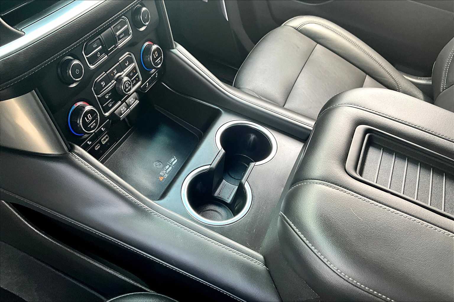 2021 Chevrolet Tahoe LT photo 13