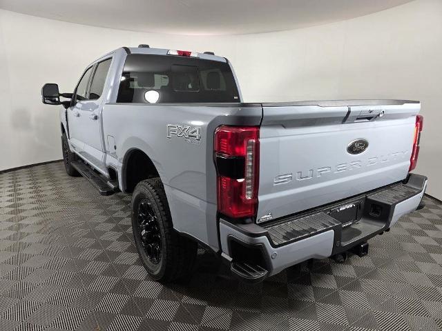 2025 Ford F-250 Lariat photo 3