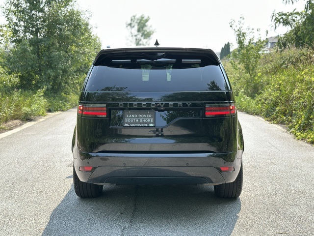 2024 Land Rover Discovery SE photo 7