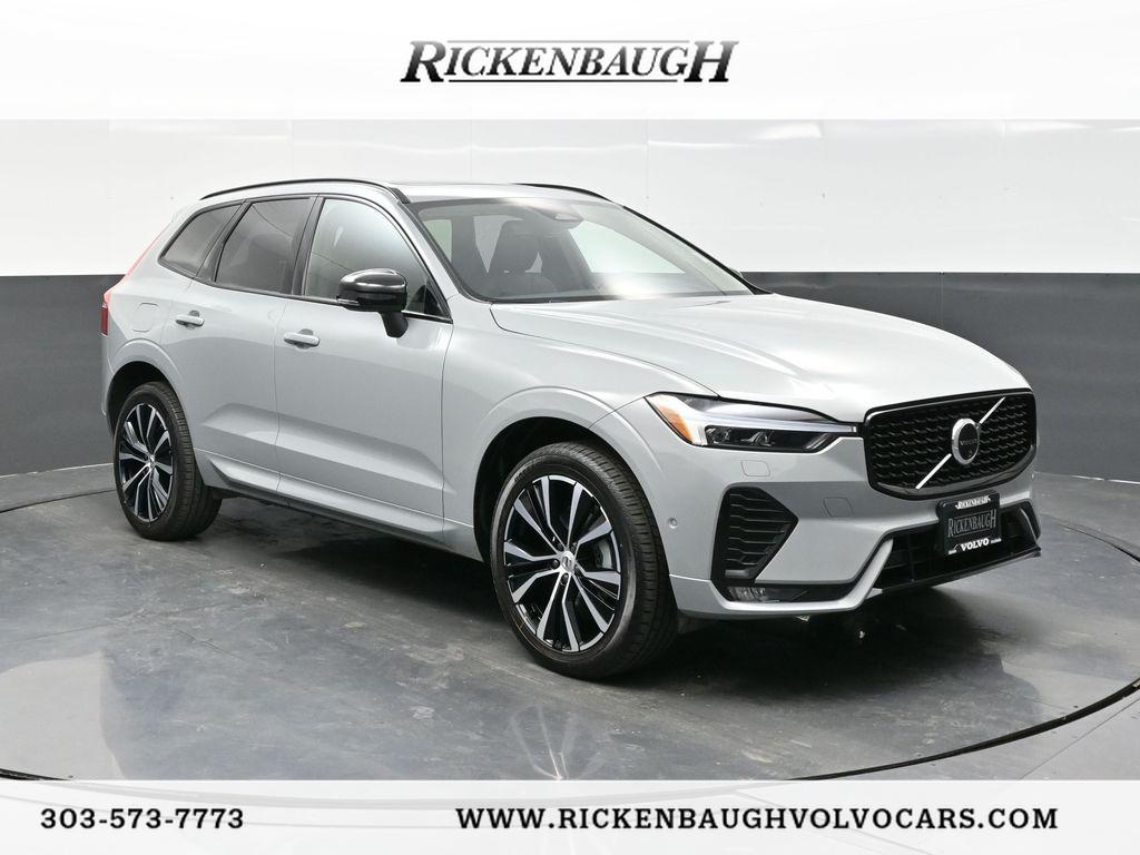 2025 Volvo XC60 Plus's photo