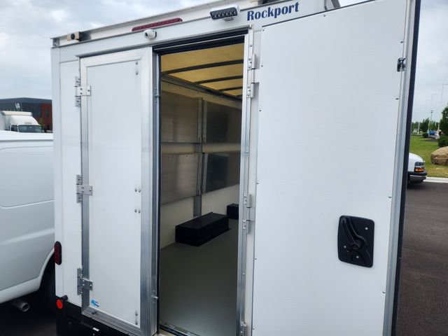 2023 Chevrolet Express Cutaway 3500 Work Van photo 6
