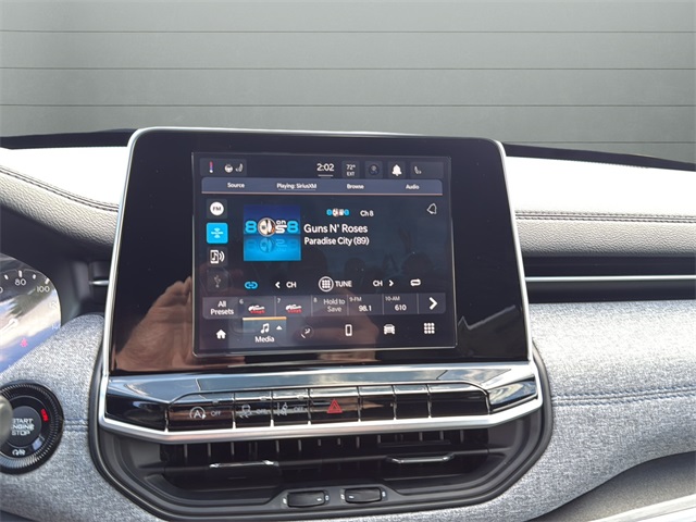2025 Jeep Compass Latitude photo 16