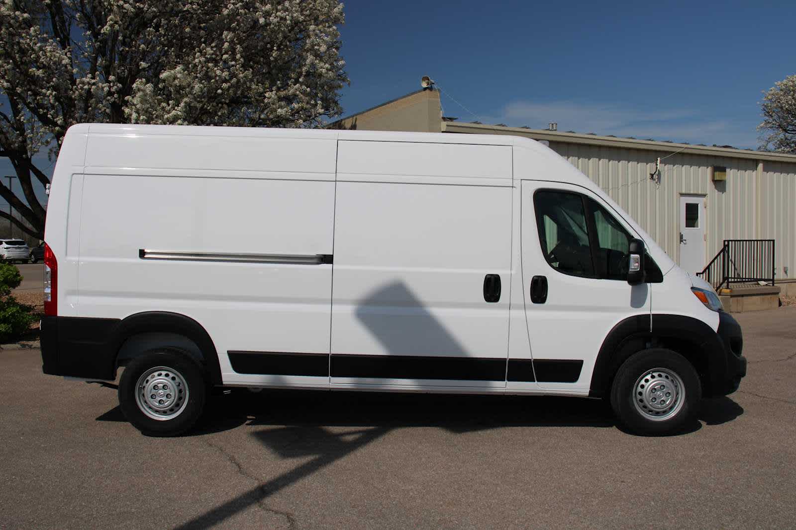 2025 Ram ProMaster 2500 photo 3