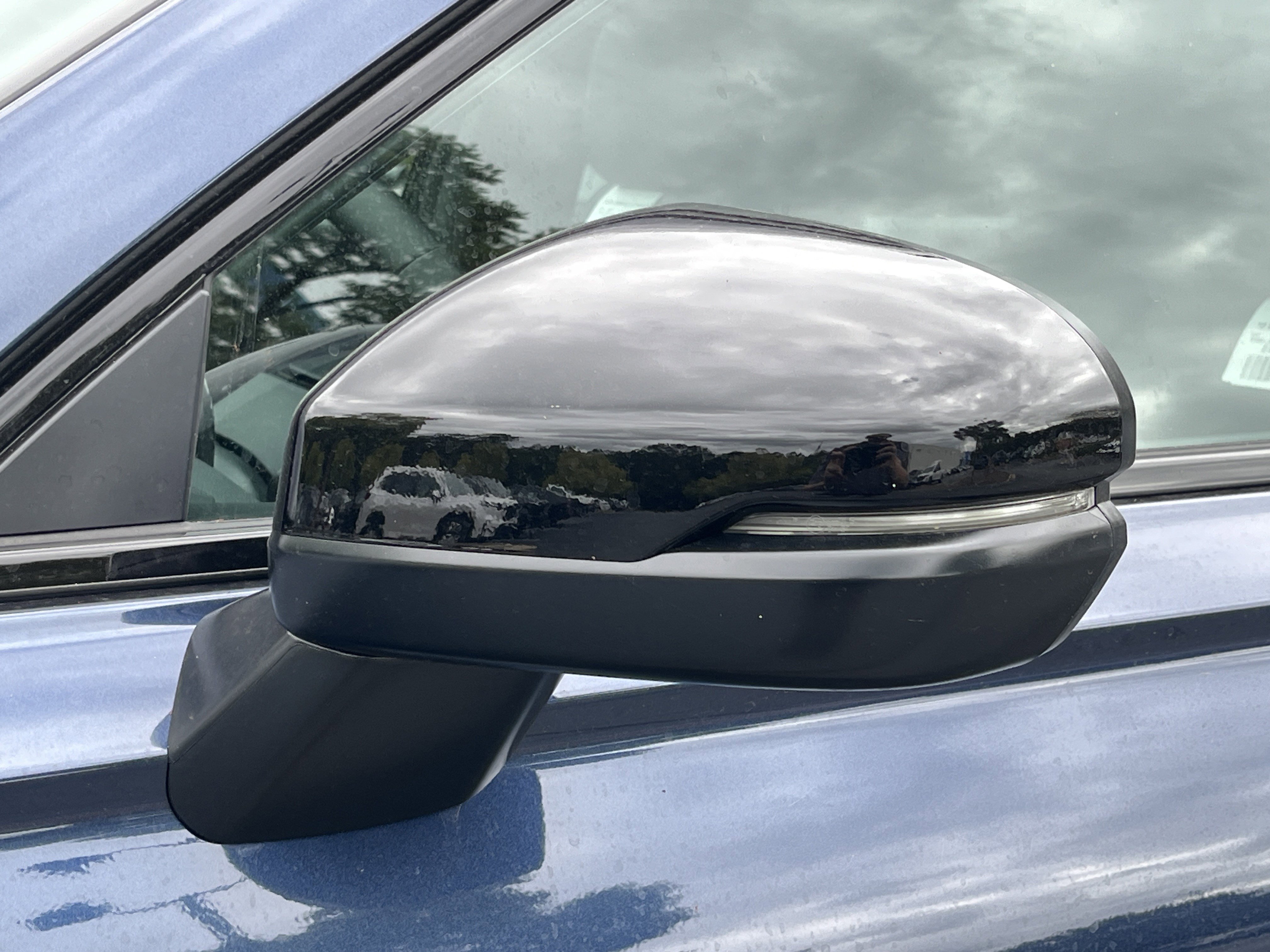 2026 Honda CR-V Hybrid Sport Touring photo 3