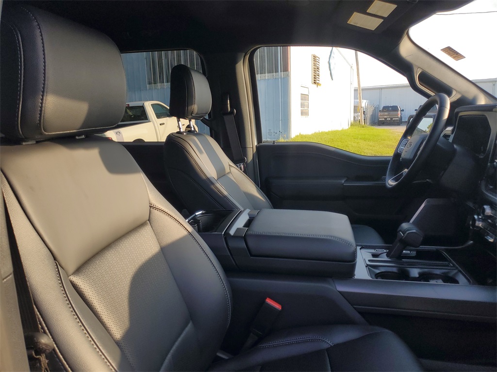 2025 Ford F-150 Lariat photo 31