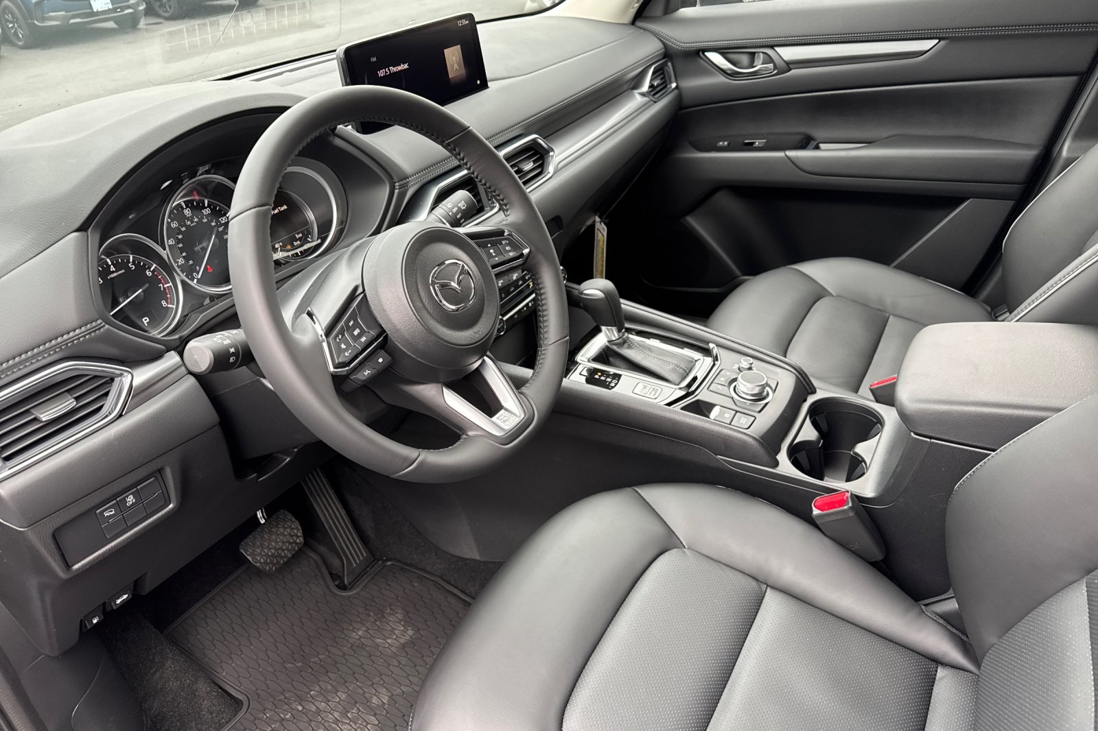 2025 Mazda CX-5 2.5 Select photo 23
