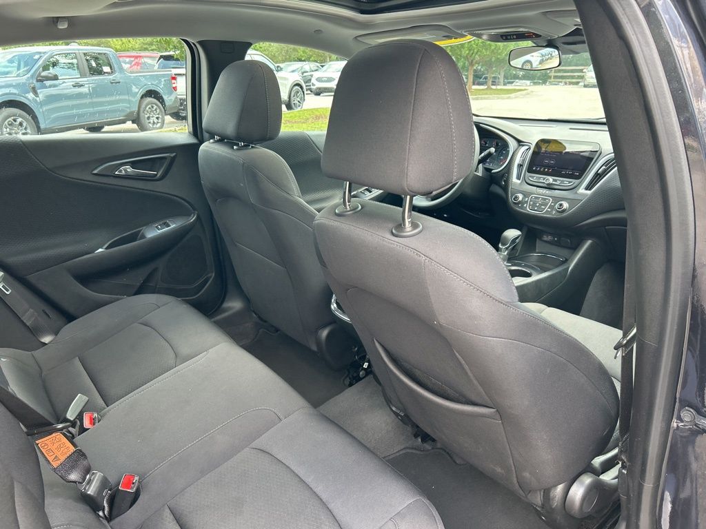 2023 Chevrolet Malibu 1LT photo 35