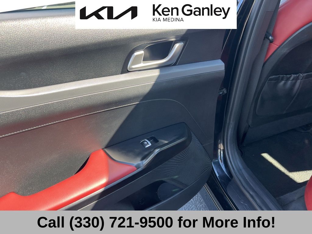 2023 Kia K5 GT-Line photo 40