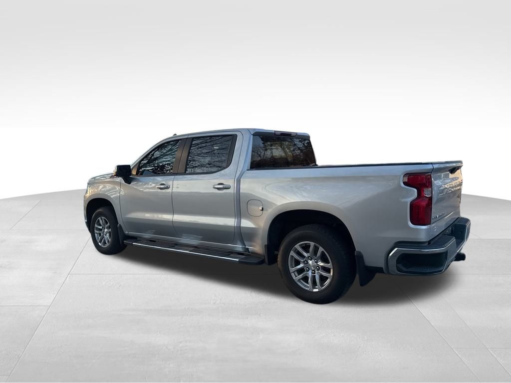 2019 Chevrolet Silverado 1500 LT photo 3