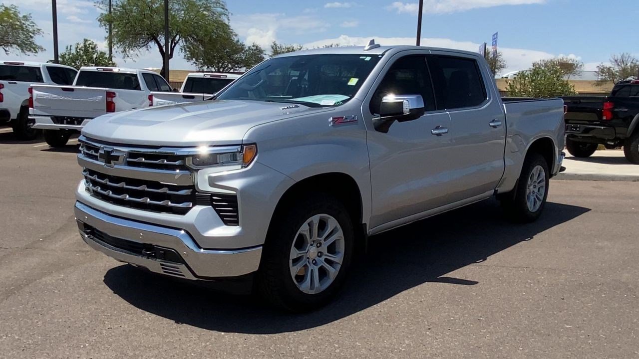 2022 Chevrolet Silverado 1500 LTZ photo 4