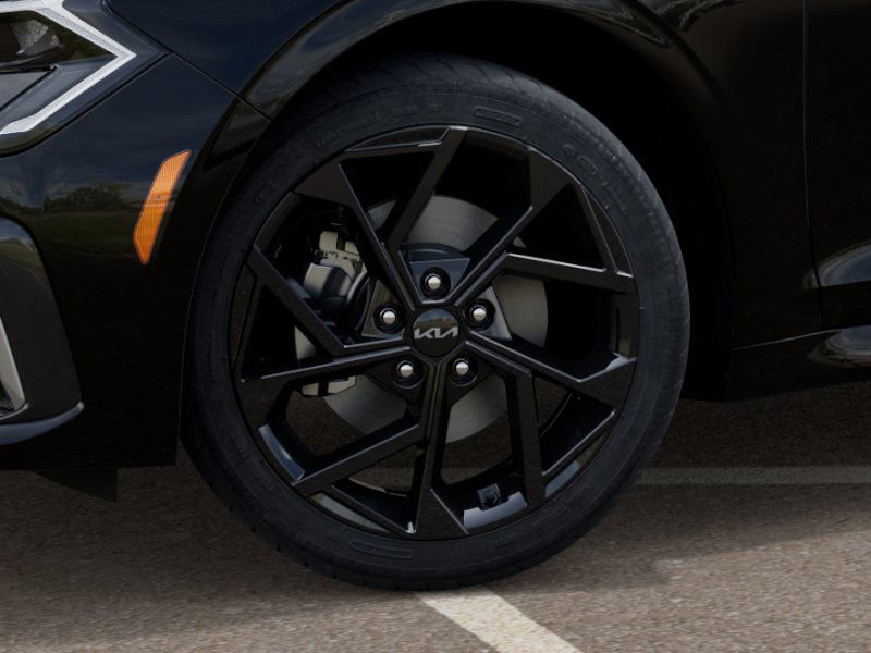 2026 Kia K5 GT-Line photo 6