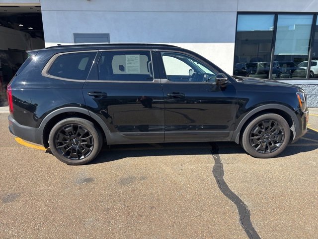 2022 Kia Telluride SX photo 3