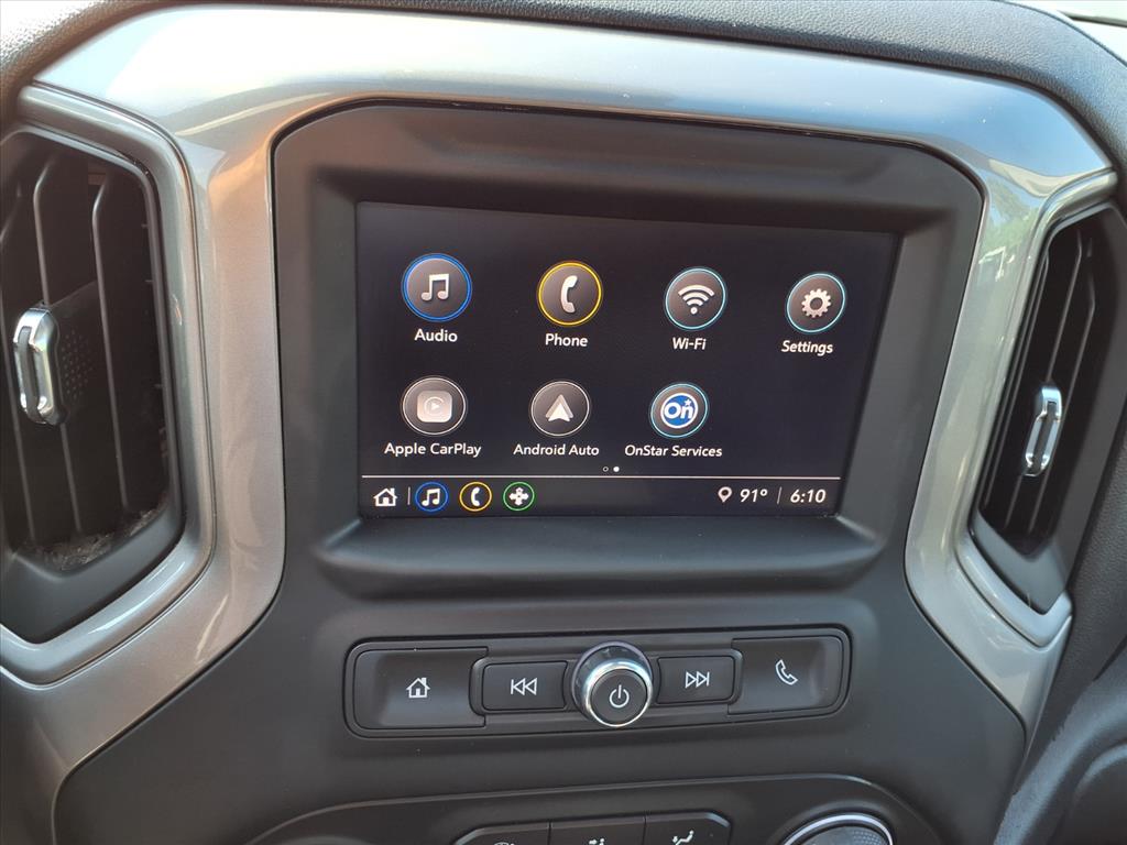 2024 Chevrolet Silverado 1500 photo 3