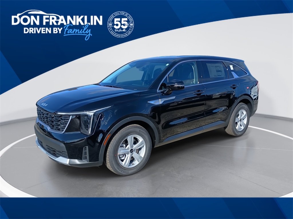 2026 Kia Sorento LX's photo