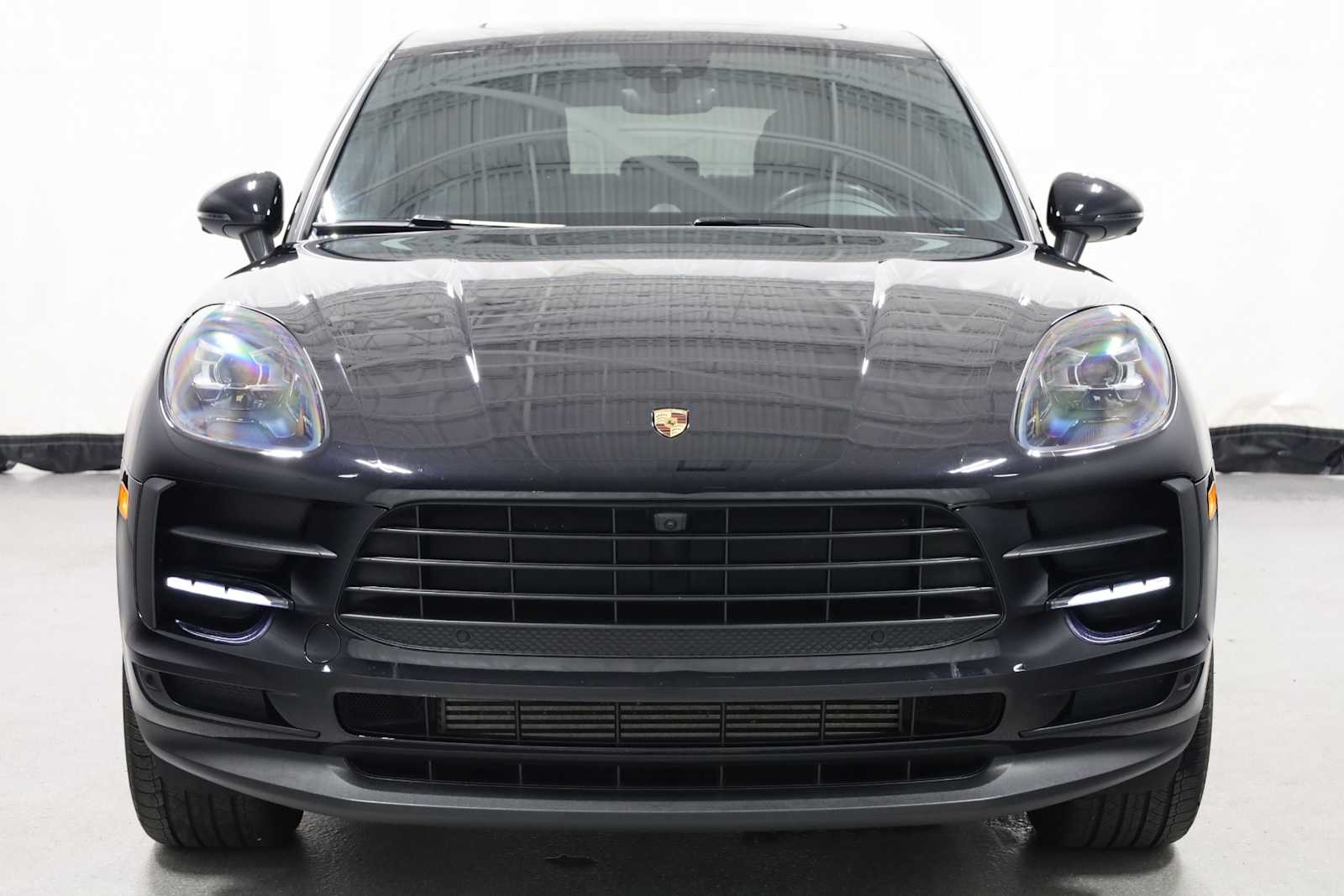 2021 Porsche Macan Base photo 14