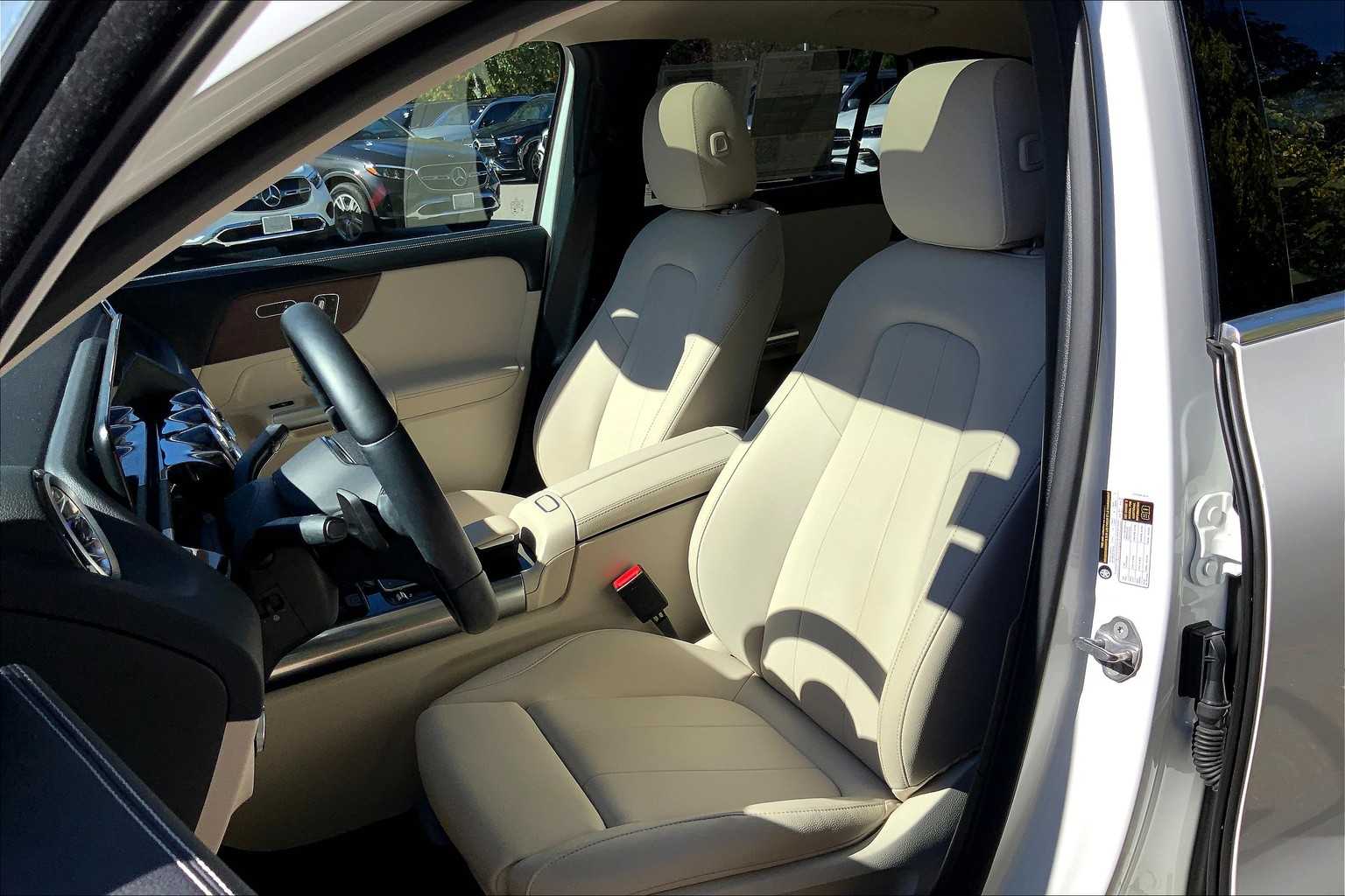 2023 Mercedes Benz GLA 250 4MATIC photo 8