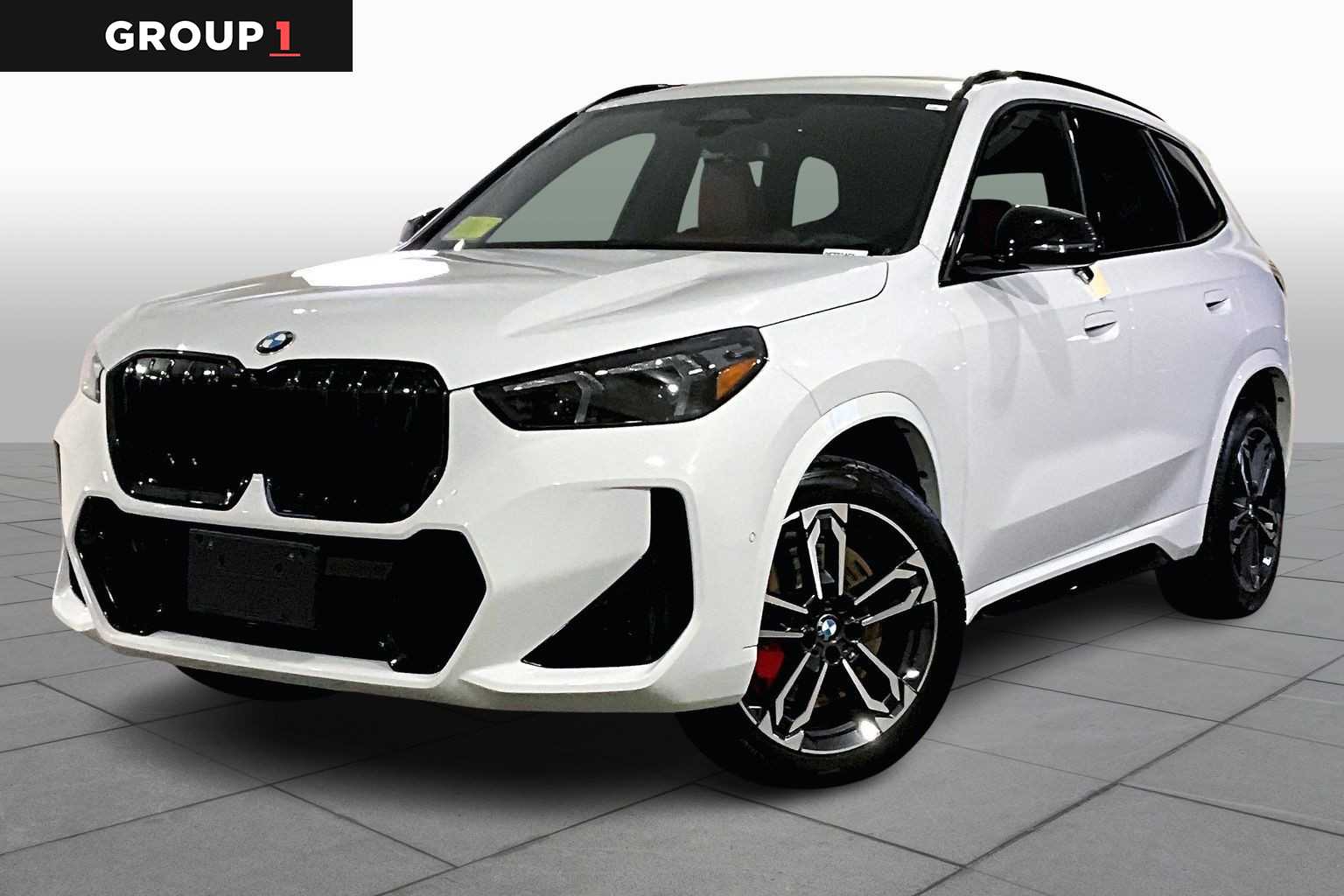 2024 BMW X1 28i's photo