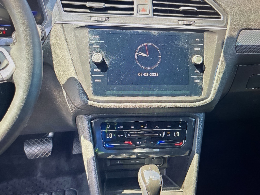 2024 Volkswagen Tiguan SE Wolfsburg Edition photo 5