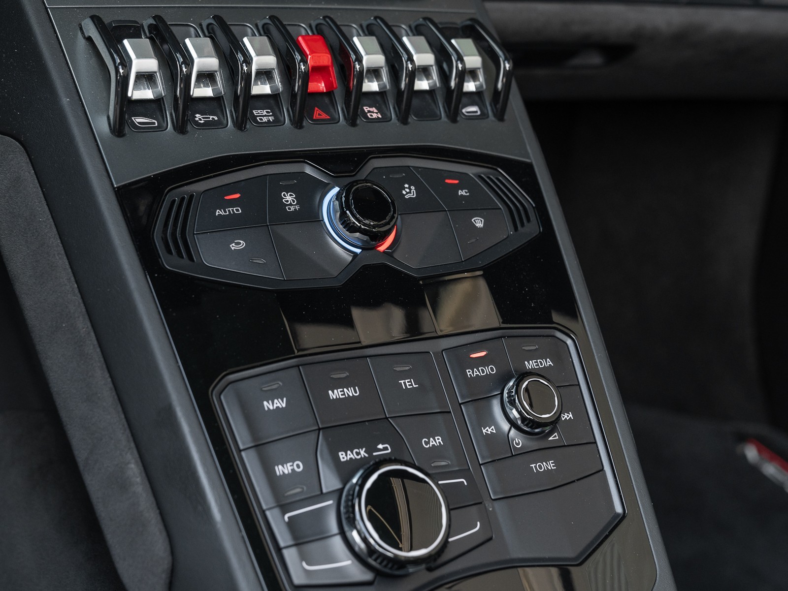 2016 Lamborghini Huracan LP 610-4 Spyder photo 31