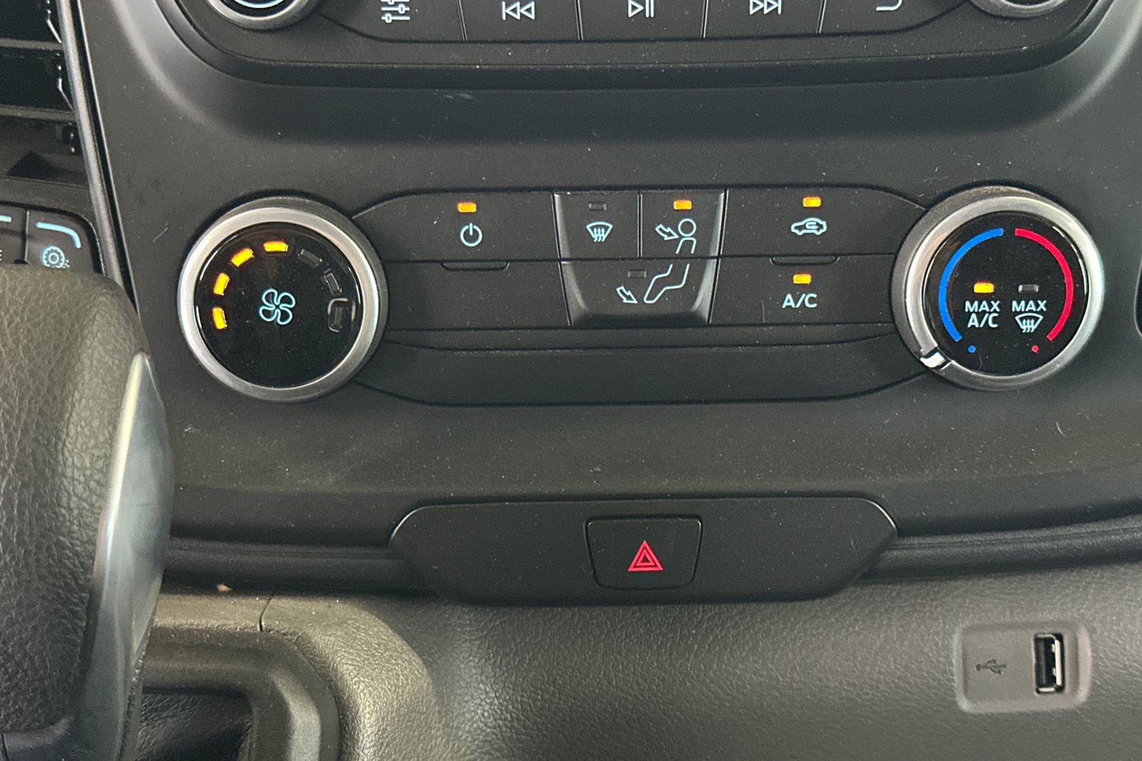 2020 Ford Transit photo 18