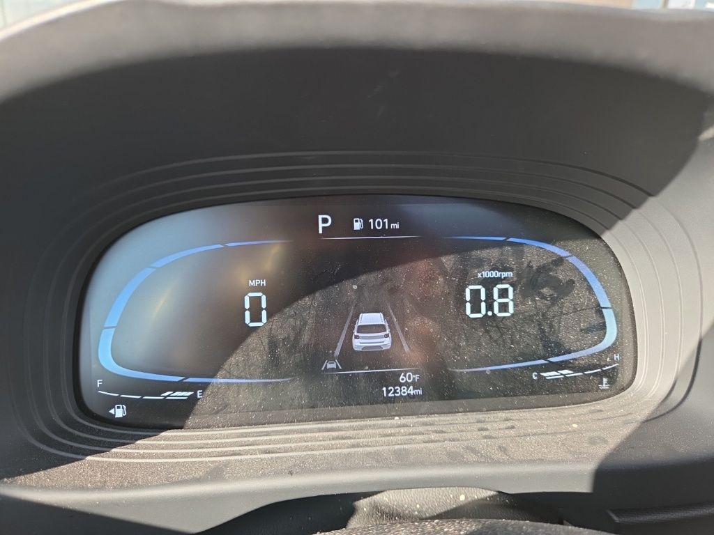 2023 Hyundai Venue SEL photo 4