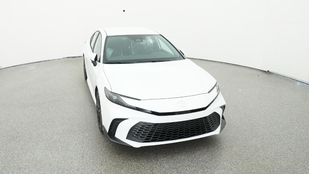 2025 Toyota Camry SE photo 32
