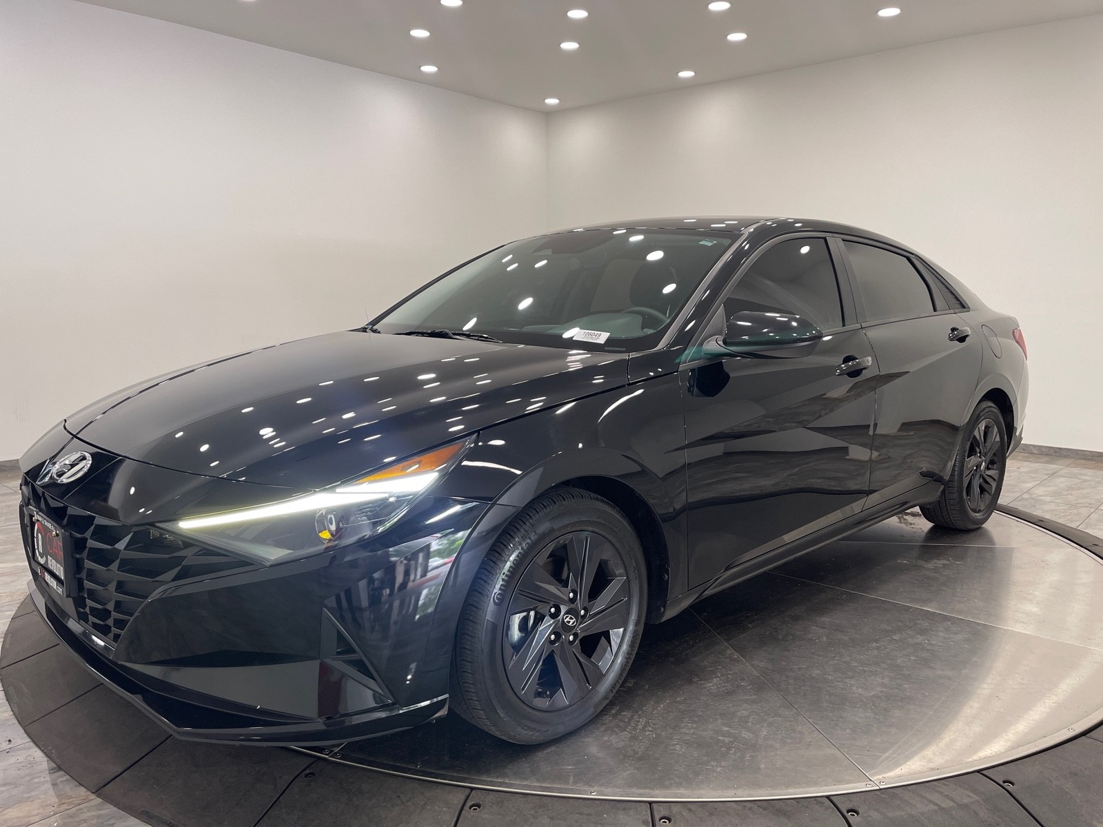 2022 Hyundai Elantra SEL Convenience photo 3