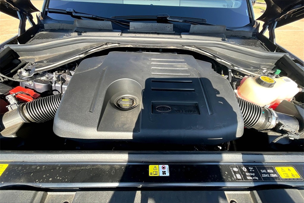 2025 Land Rover Range Rover Sport SE photo 9