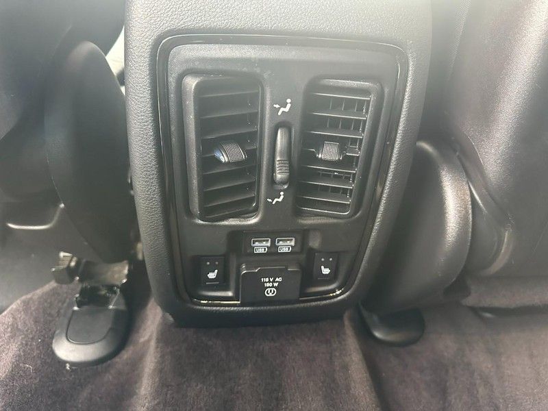 2018 Dodge Durango R/T photo 11