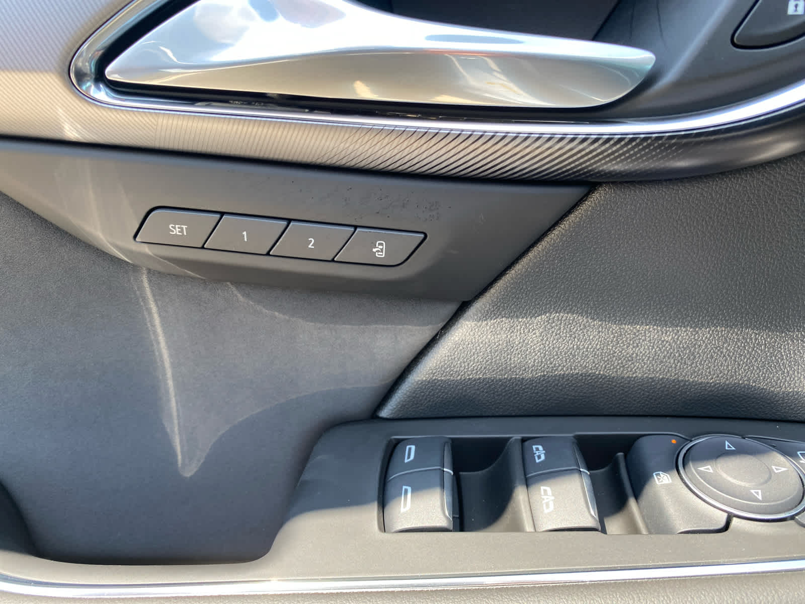 2025 Buick Envision Sport Touring photo 12