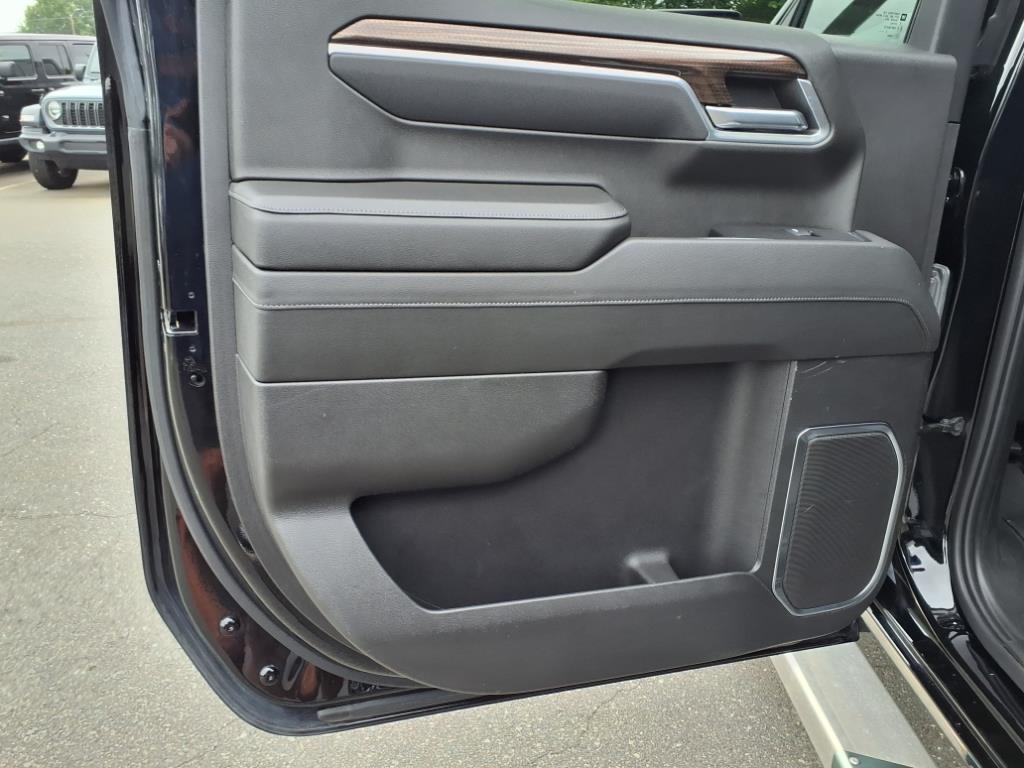 2022 Chevrolet Silverado 1500 LT photo 26