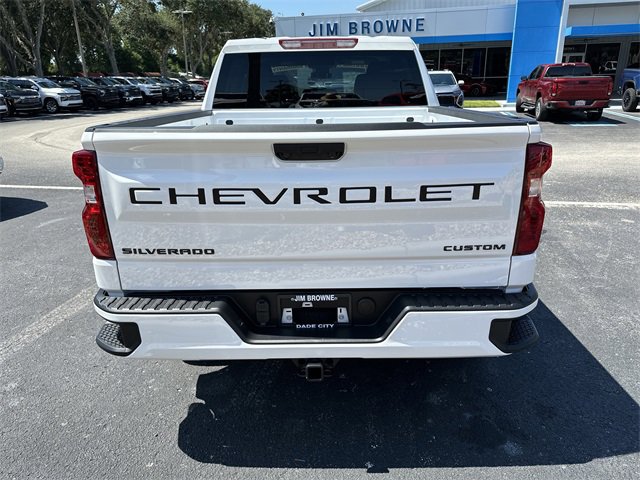 2026 Chevrolet Silverado Custom photo 5