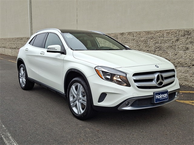 2016 Mercedes Benz GLA 250 photo 2