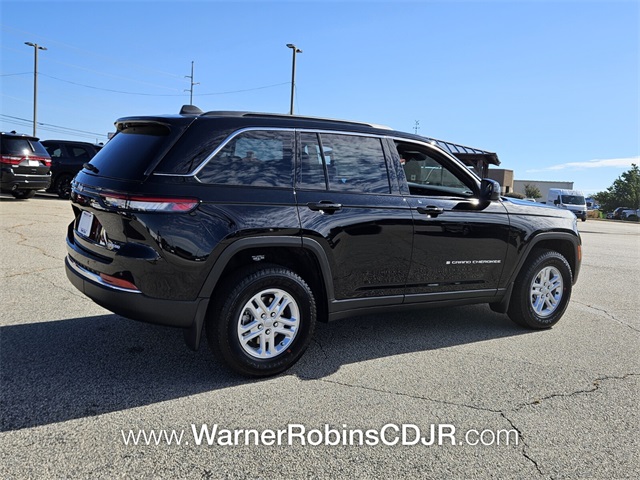 2025 Jeep Grand Cherokee Laredo photo 12