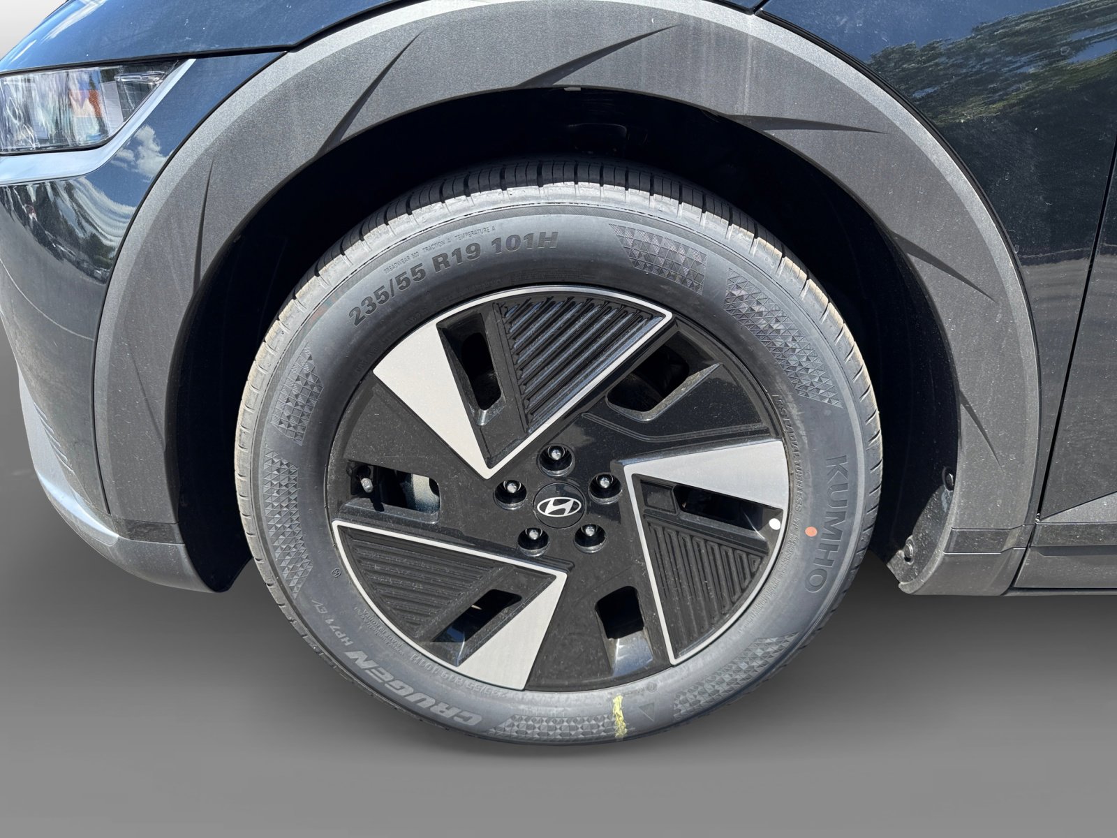 2025 Hyundai Ioniq 5 SEL photo 9