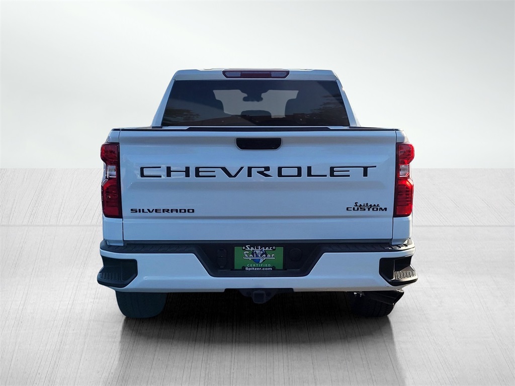 2025 Chevrolet Silverado 1500 Custom photo 4