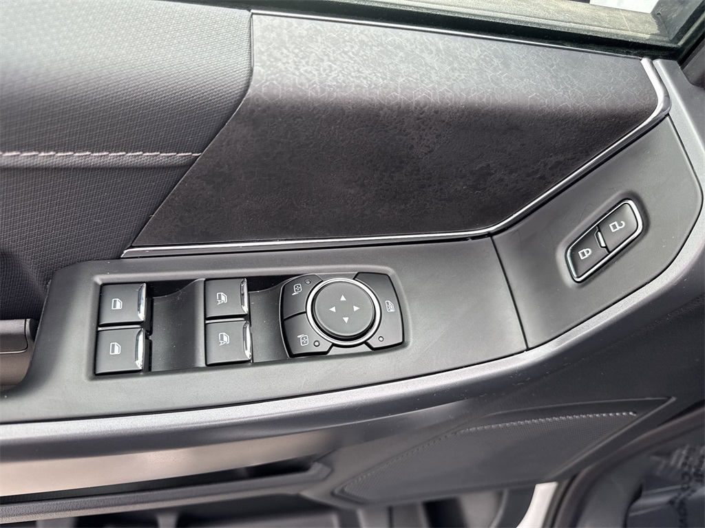 2025 Ford F-150 XLT photo 19