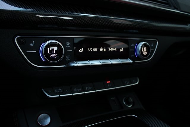 2022 Audi SQ5 Premium Plus photo 6